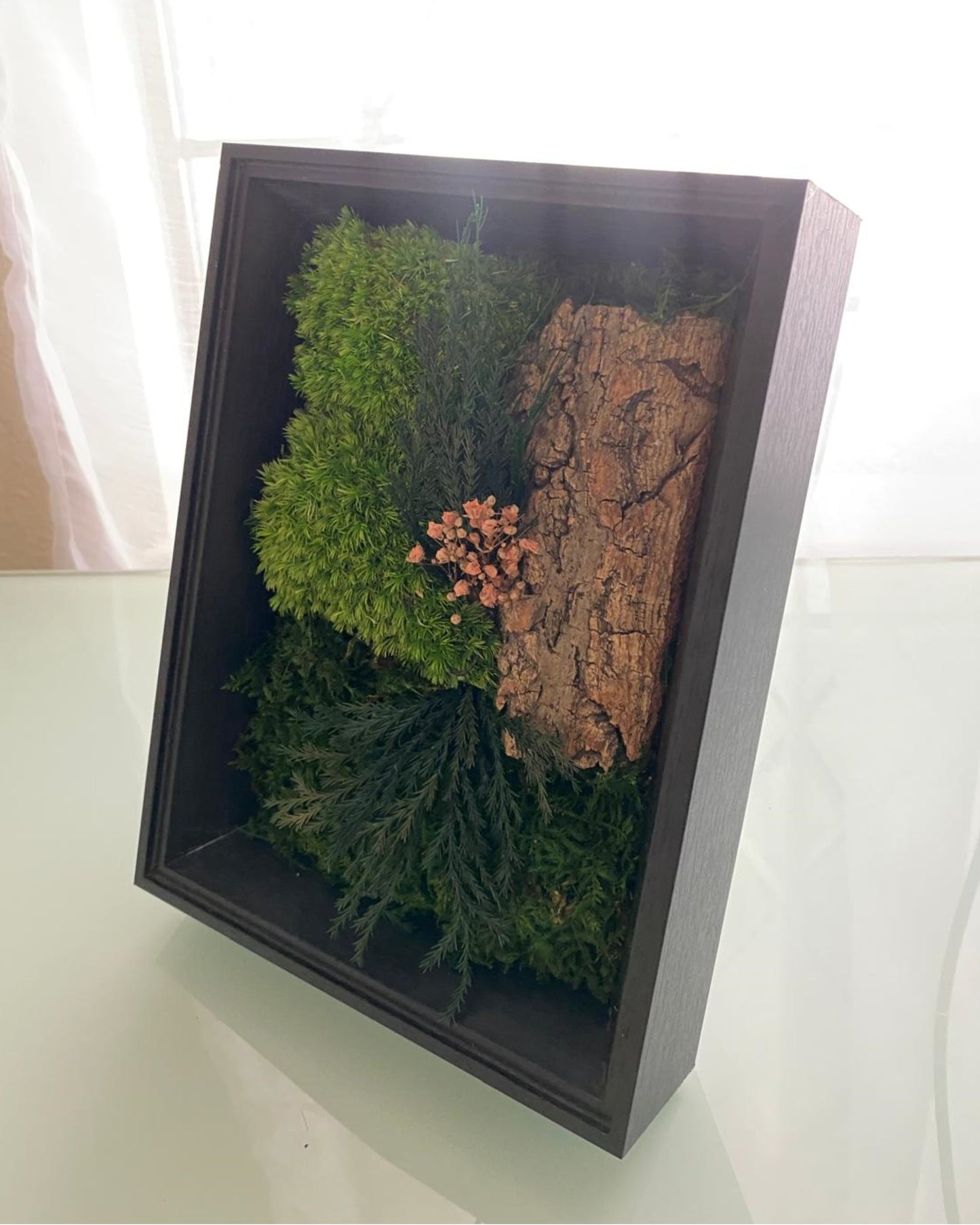 Table Frame Moss Wall